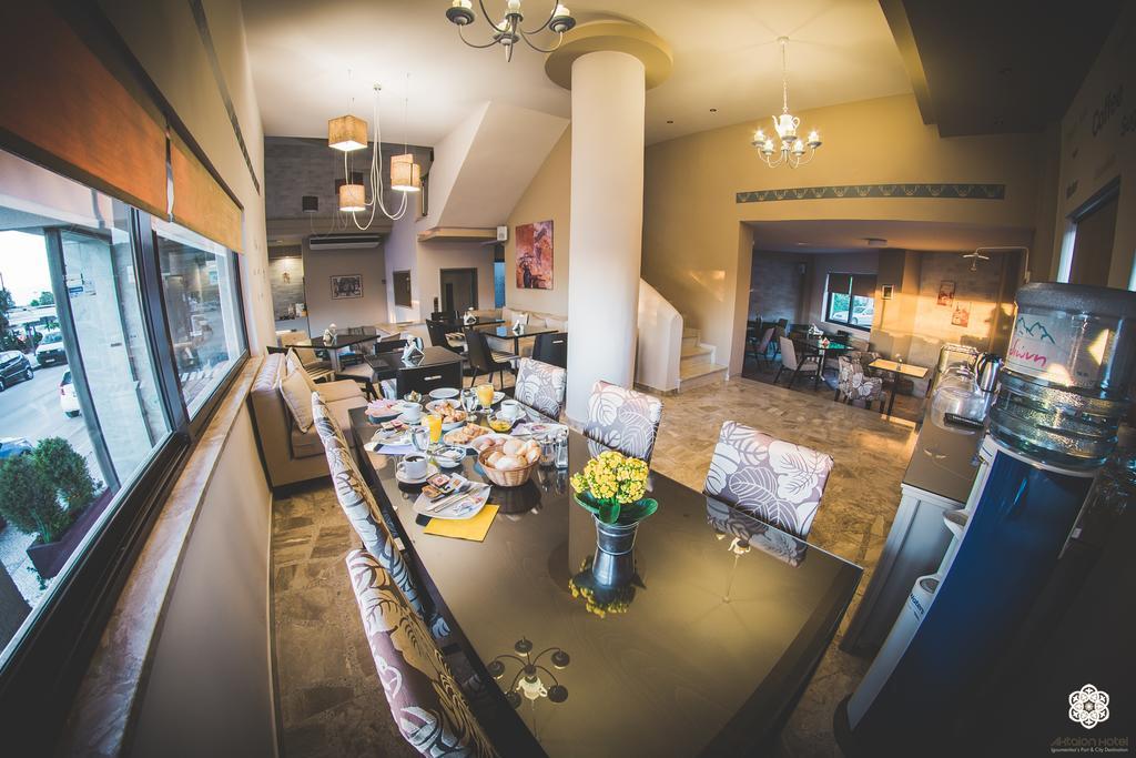 Aktaion Hotel Игуменица Екстериор снимка