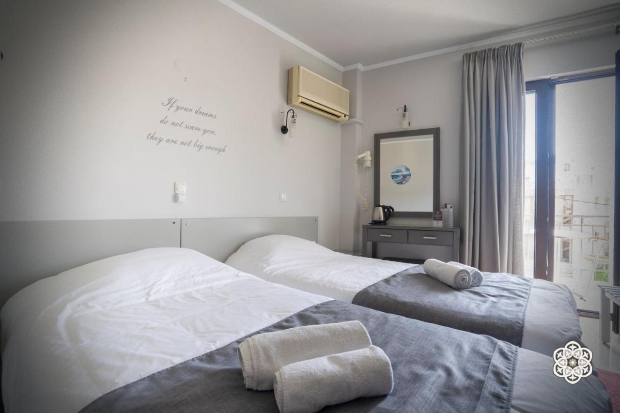 Aktaion Hotel Игуменица Екстериор снимка