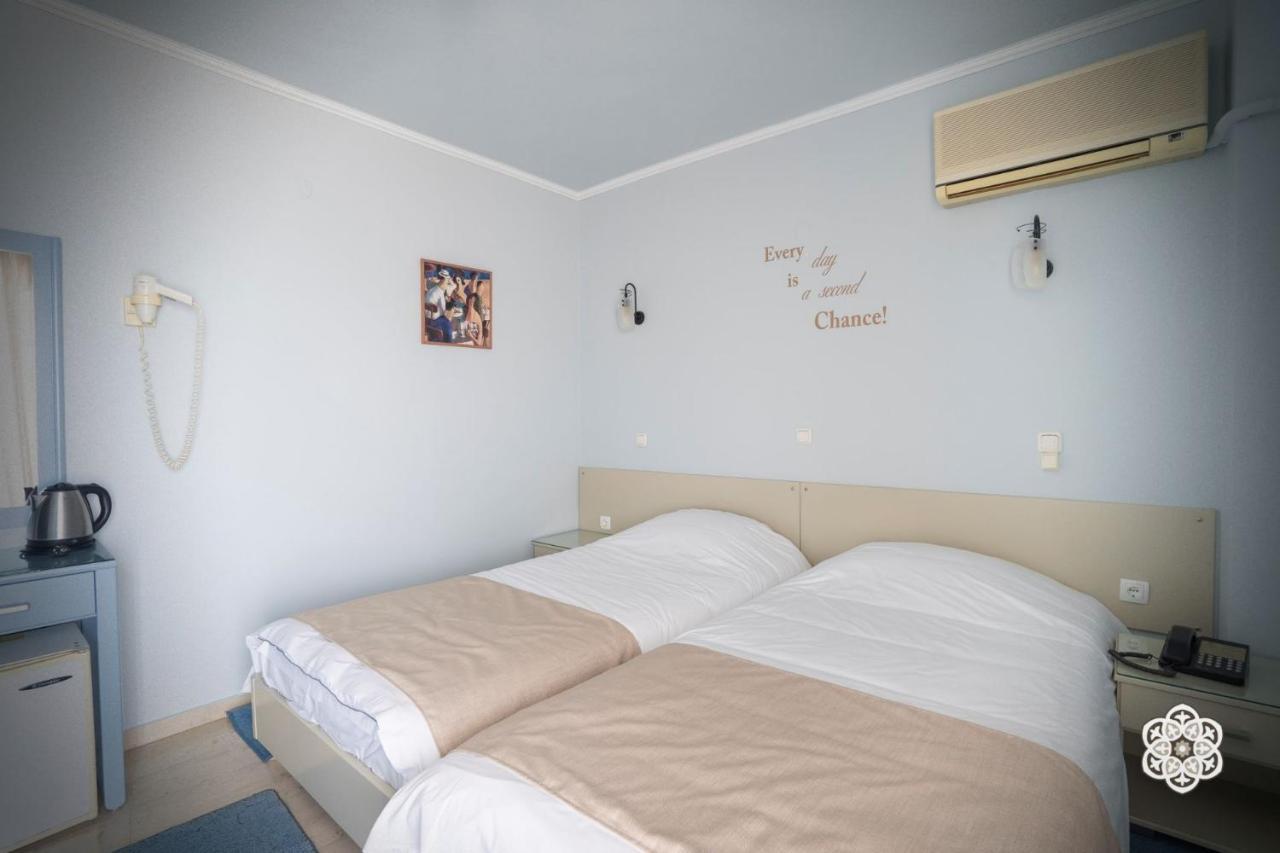 Aktaion Hotel Игуменица Екстериор снимка